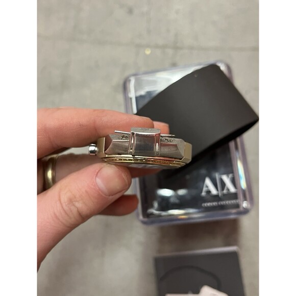 Armani Exchange Women's Analog Silver Dial Watch - AX5023 - Date - Authentic NOS - Picture 7 of 7